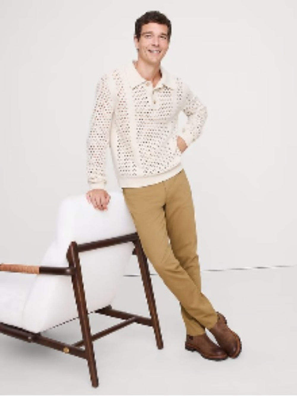 Banana Republic Slim Traveler Jeans in Khaki-Tan